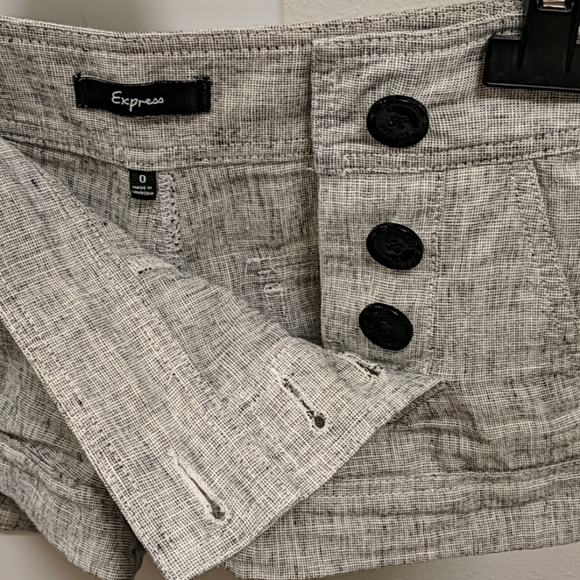 Express Linen/Cotton 2-1/2" Sailor Shorts - Picture 3 of 5